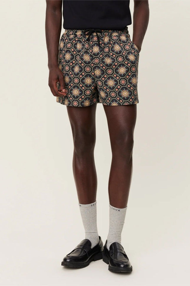 Les Deux Tapestry Shorts - Mandy